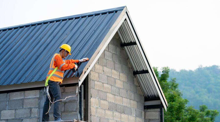 Professional gutter cleaning in El Dorado, AR